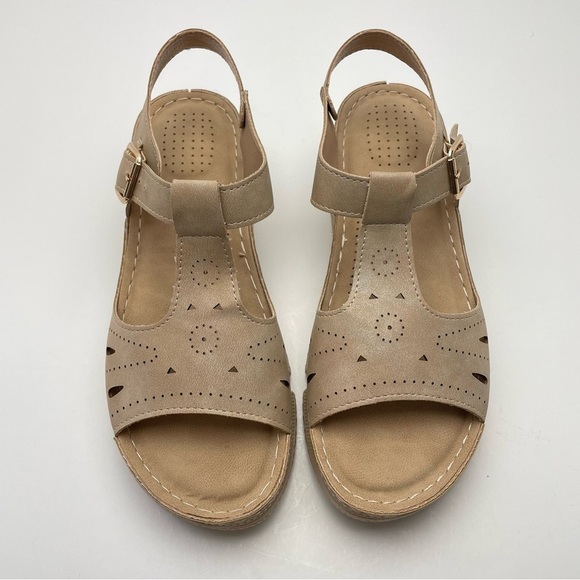 Forever Ladies Comfort Sandals Size 8 - Picture 2 of 9